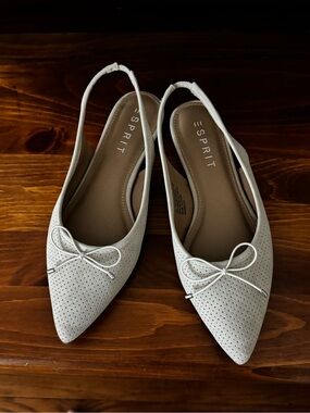 Esprit cream  Pointed Slingback Flats with Bow size 9 worn one time
